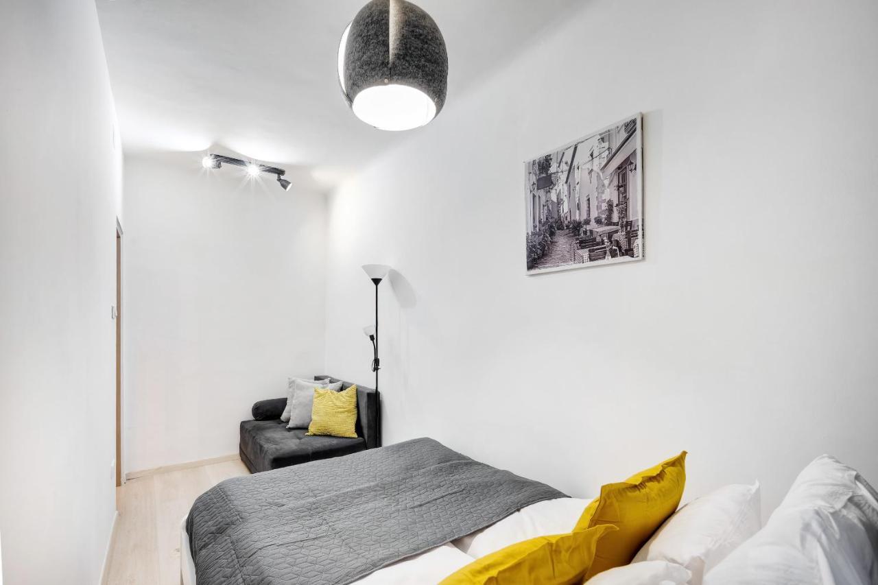 Convenient Central Apartment Budapest Luaran gambar